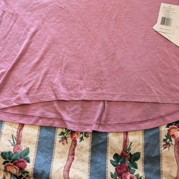 Yoga top - Picture 7 of 7